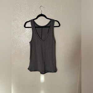 Lululemon top